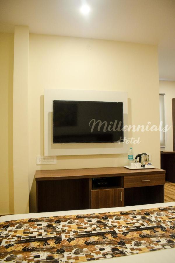 Anekal Millennials Hotel מראה חיצוני תמונה